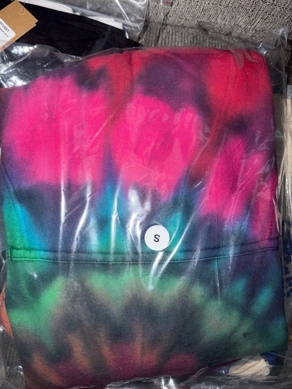 Astroworld Brand New Men’s Small “Europe 2019 World” Pull over Hoodie - Picture 7 of 7